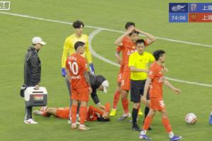 杨世元法案！海港动用“腿震荡”换人，直接让中足联出台优化方案