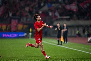 人挪活！陈纯新过去5年总共打入3球 本赛季3次首发全部取得进球！