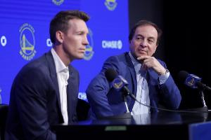 邓利维谈补强：尽可能引进更多具备投射能力的球员