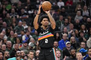 哈珀：防守是比赛的重中之重 归根结底我们就是上场去竞争